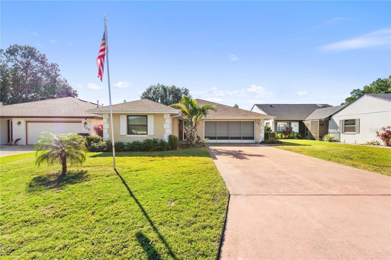 731 Canberra Road, Winter Haven, FL 33884 Main Photo