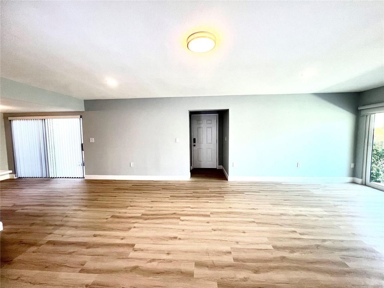 7550 Sunshine Skyway Lane S, Unit P11, Saint Petersburg, FL 33711 Photo