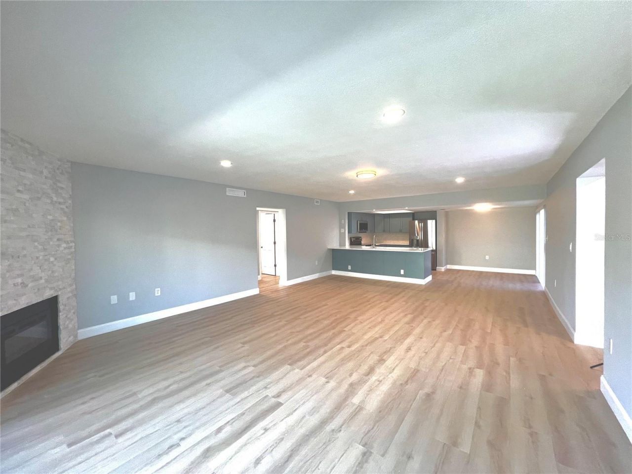 7550 Sunshine Skyway Lane S, Unit P11, Saint Petersburg, FL 33711 Photo