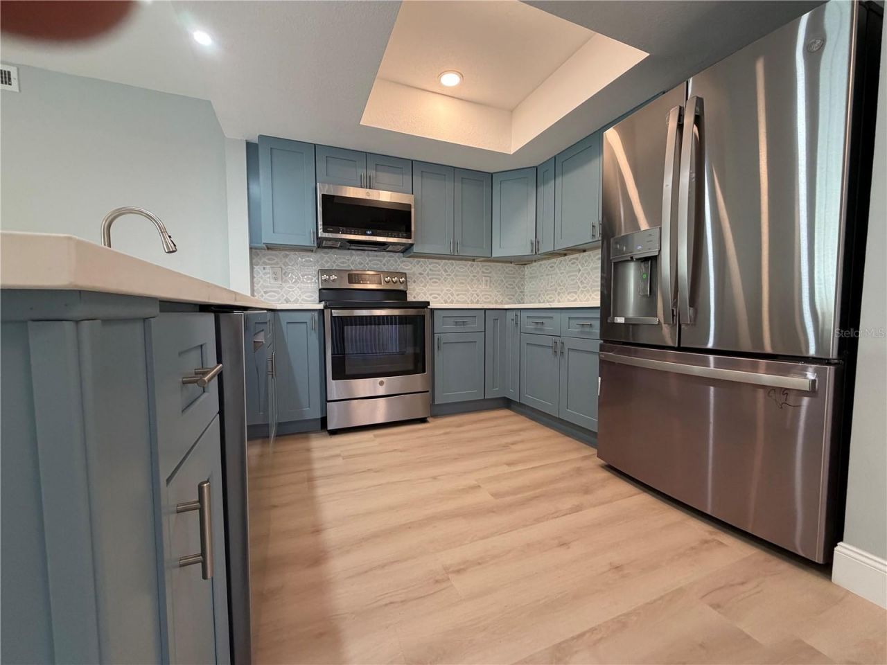 7550 Sunshine Skyway Lane S, Unit P11, Saint Petersburg, FL 33711 Photo