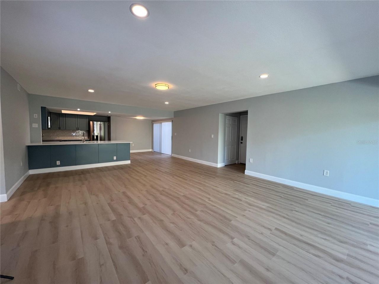 7550 Sunshine Skyway Lane S, Unit P11, Saint Petersburg, FL 33711 Photo