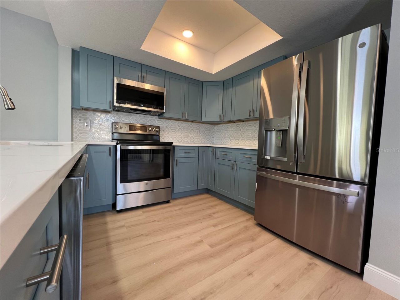 7550 Sunshine Skyway Lane S, Unit P11, Saint Petersburg, FL 33711 Photo