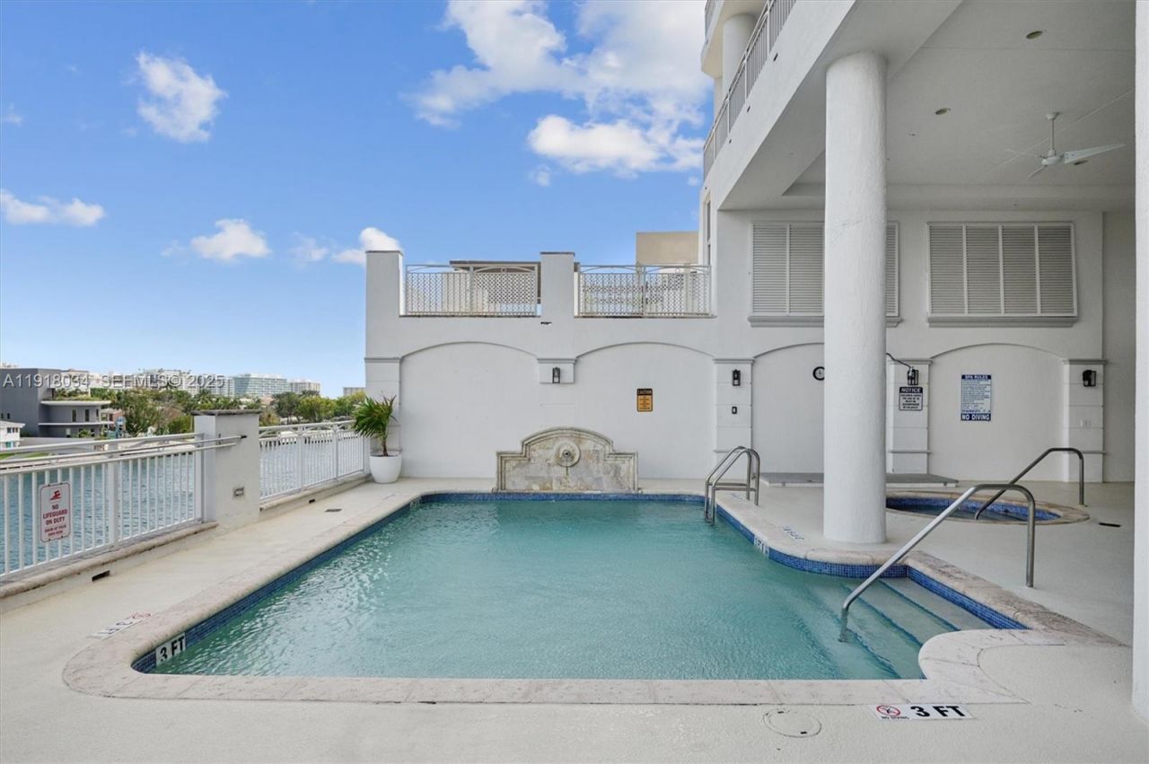 9751 E Bay Harbor Dr, Unit 7A, Bay Harbor Islands, FL 33154 Photo