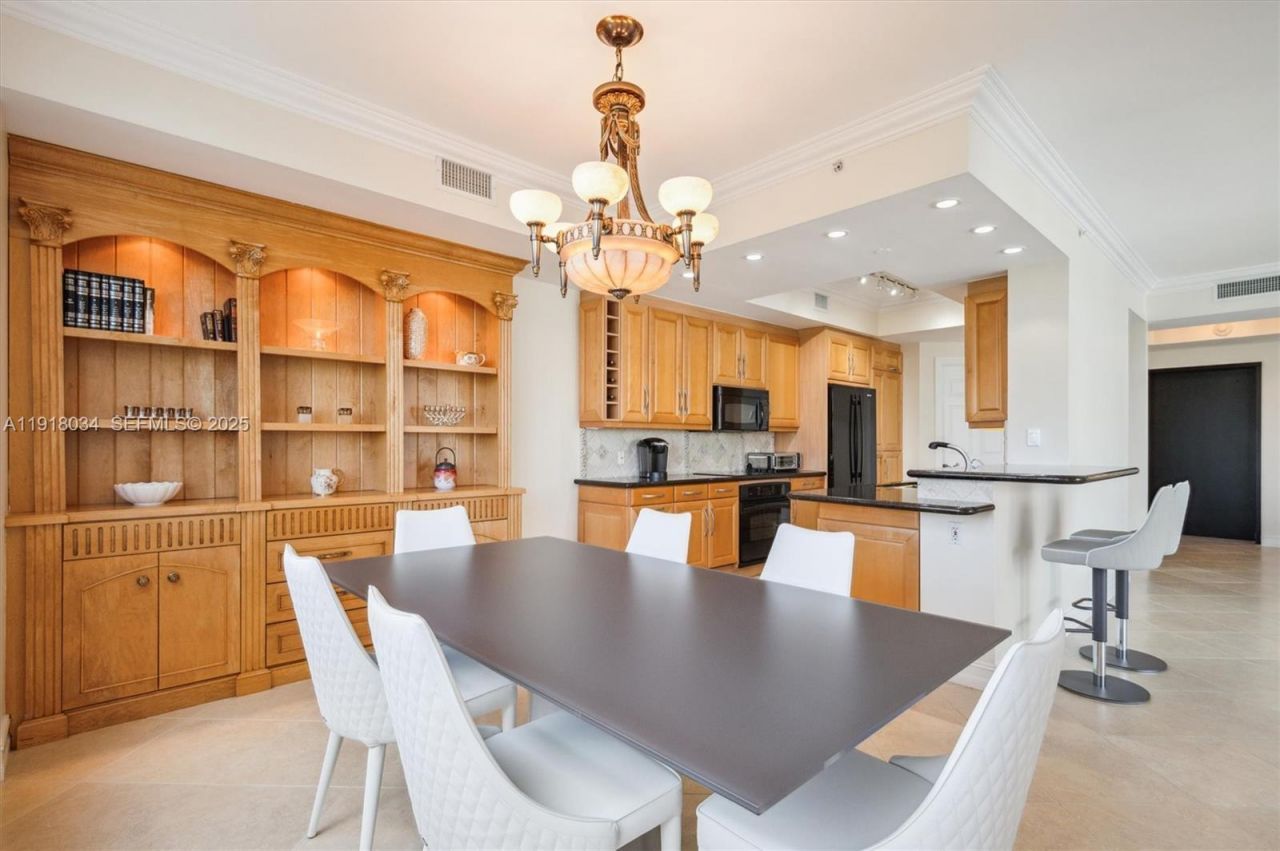 9751 E Bay Harbor Dr, Unit 7A, Bay Harbor Islands, FL 33154 Photo