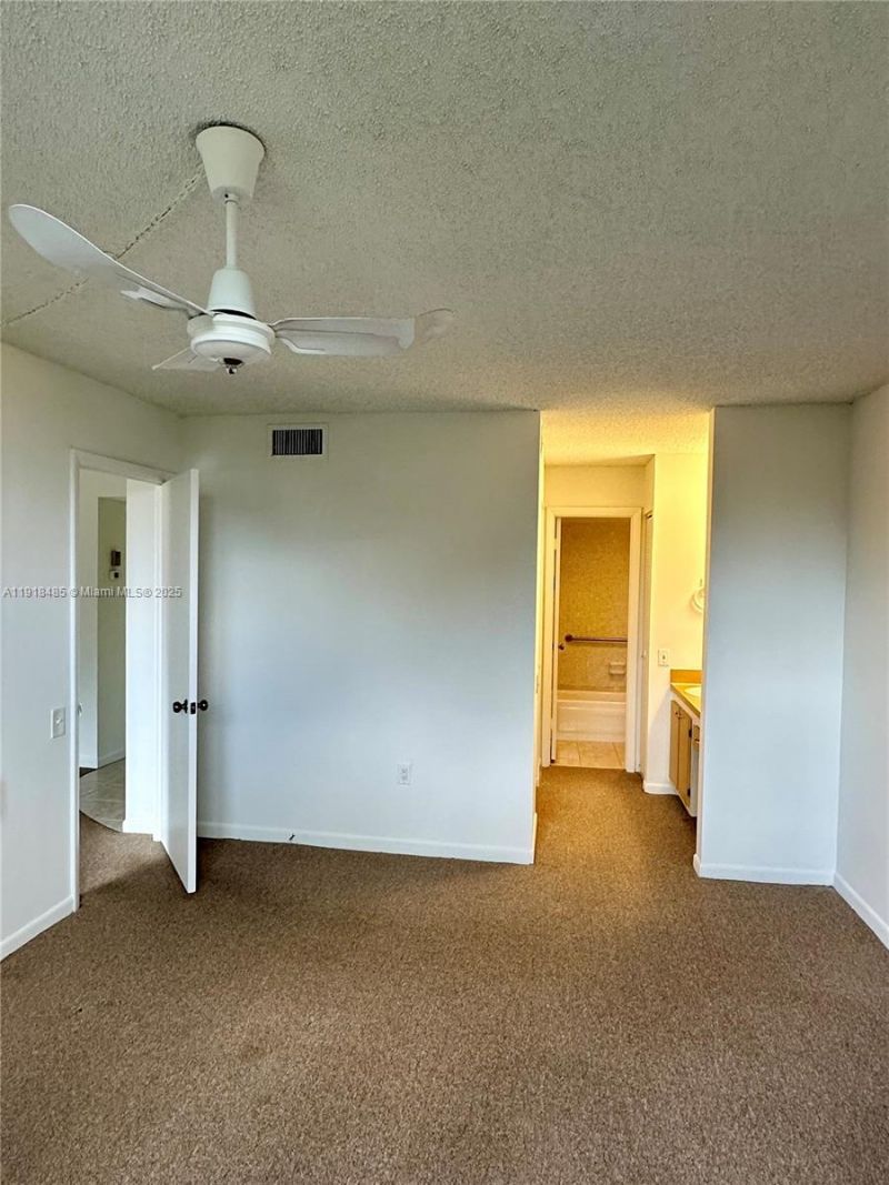 9101 Lime Bay Blvd, Unit 302, Tamarac, FL 33321 Photo