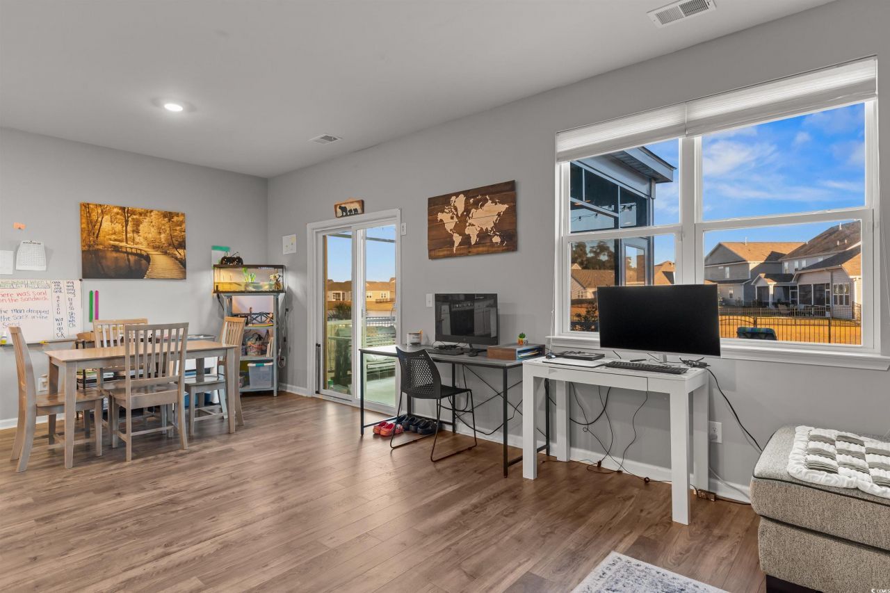 2004 Musgrove Mill Way Photo 7