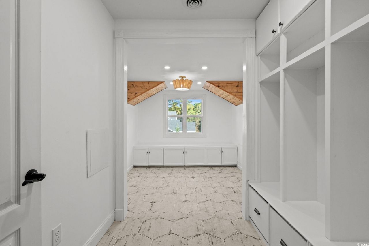 871 Redwolf Trail Photo 32