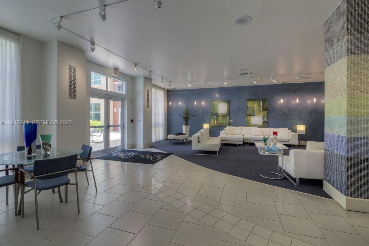 2001 Biscayne Blvd, Unit 2409, Miami, FL 33137 Photo