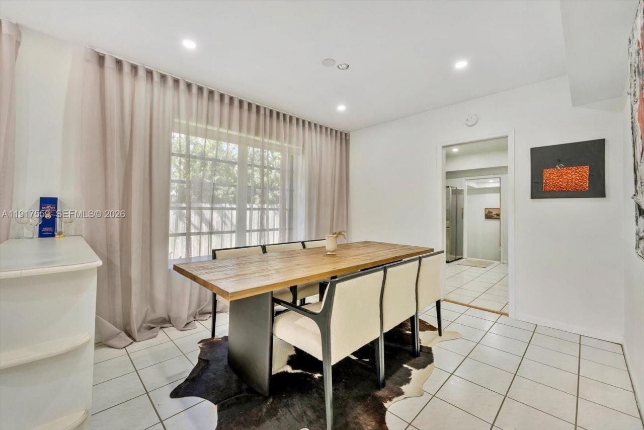 700 S Shore Dr, Miami Beach, FL 33141 Photo