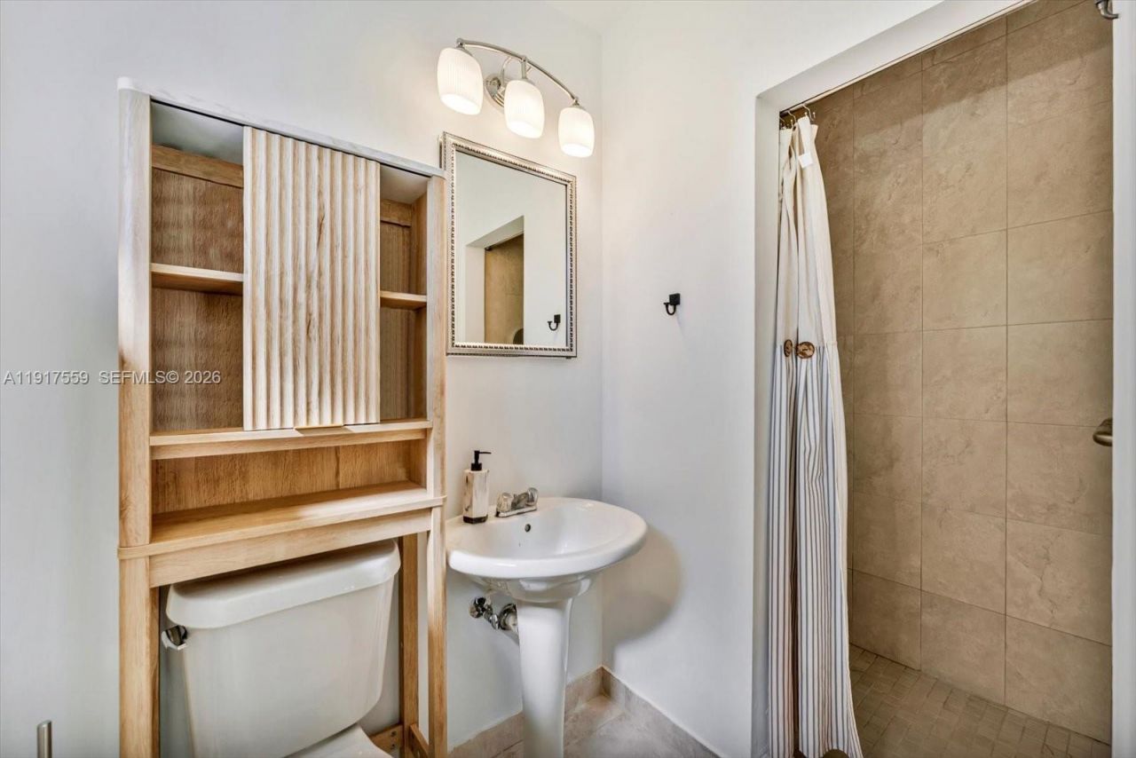 700 S Shore Dr, Miami Beach, FL 33141 Photo