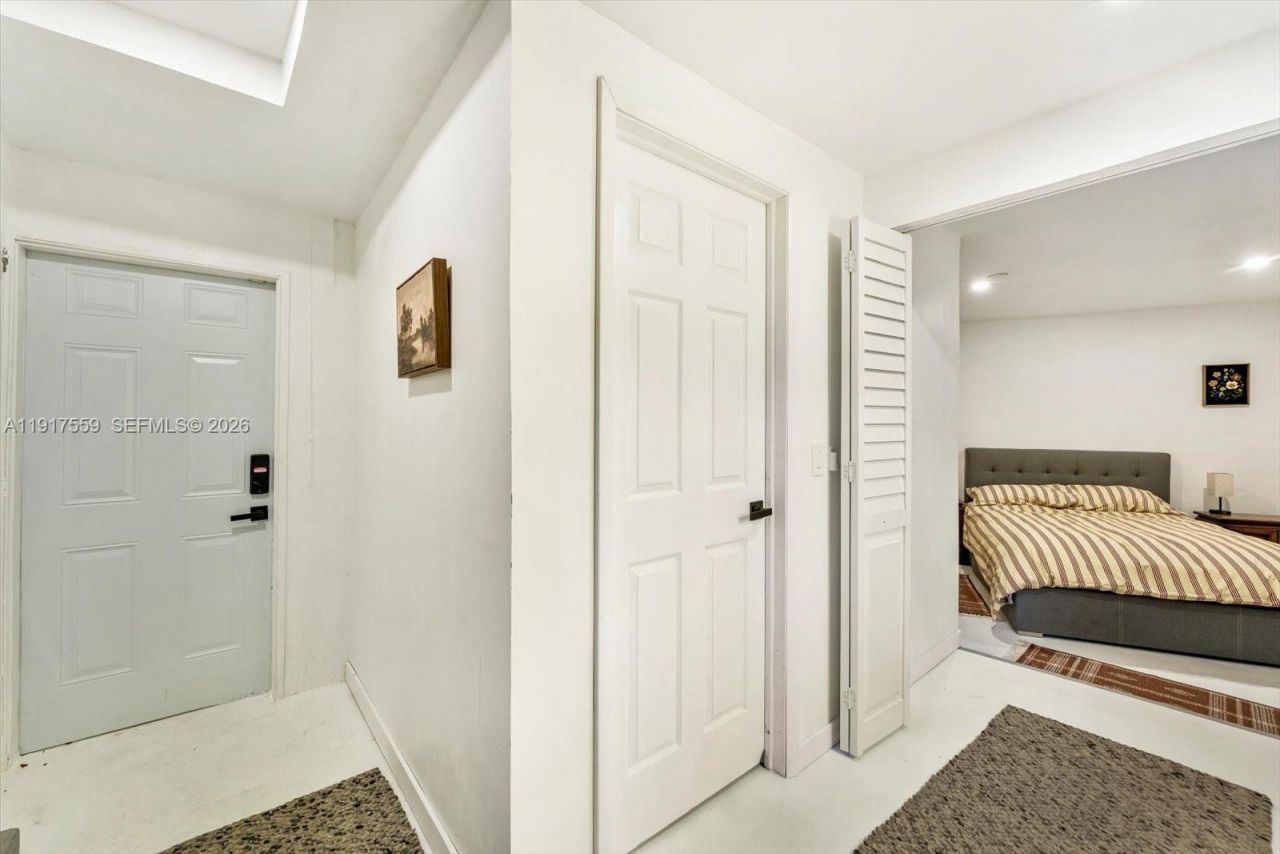 700 S Shore Dr, Miami Beach, FL 33141 Photo