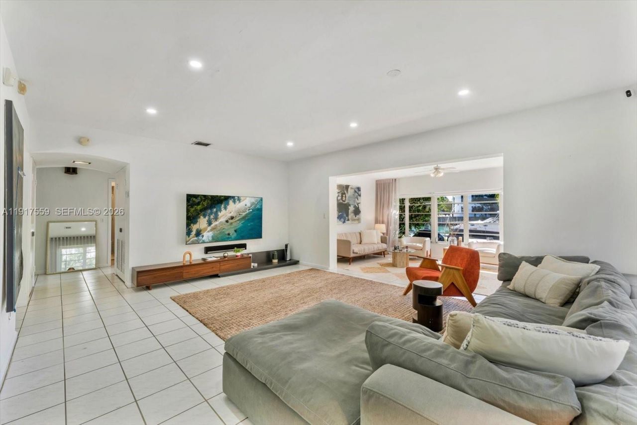 700 S Shore Dr, Miami Beach, FL 33141 Photo