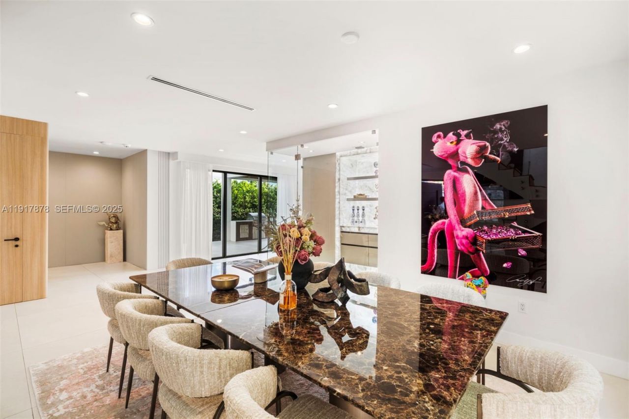 710 + 700 S Shore Dr, Miami Beach, FL 33141 Photo