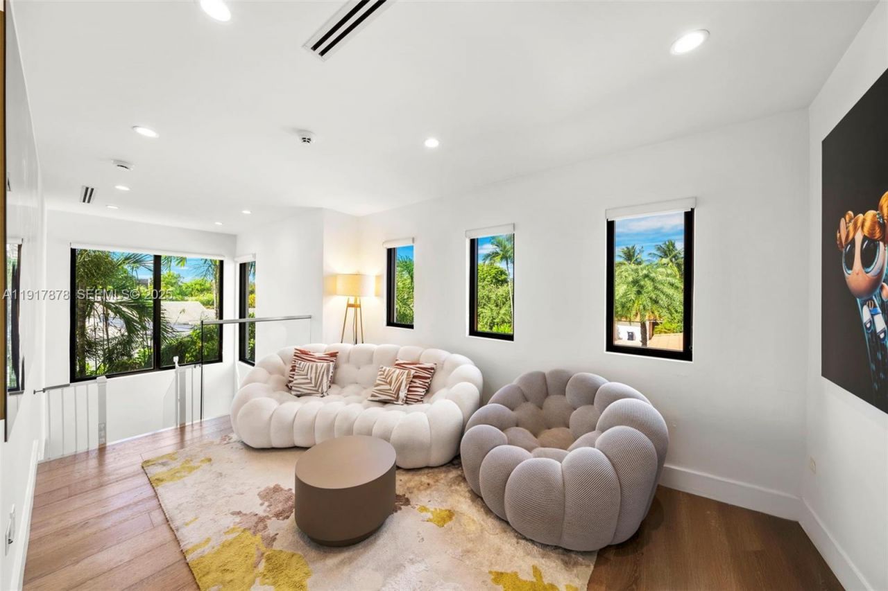 710 + 700 S Shore Dr, Miami Beach, FL 33141 Photo