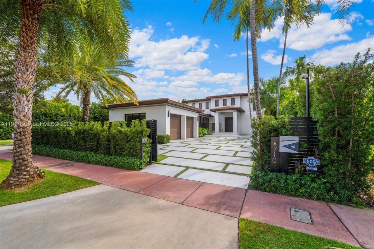 710 + 700 S Shore Dr, Miami Beach, FL 33141 Photo