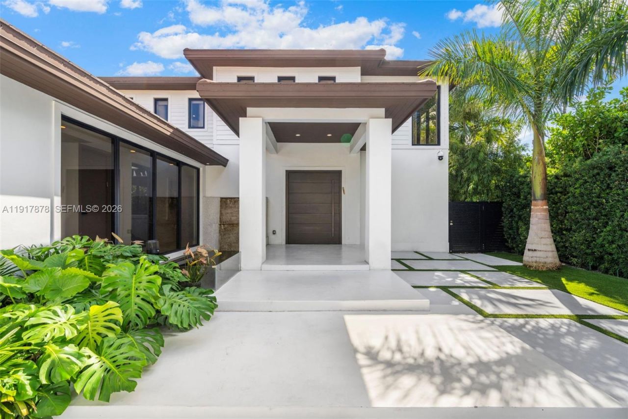 710 + 700 S Shore Dr, Miami Beach, FL 33141 Photo