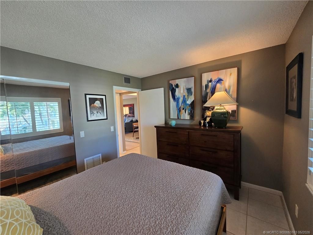 5564 NE Gulfstream Way, Stuart, FL 34996 Photo