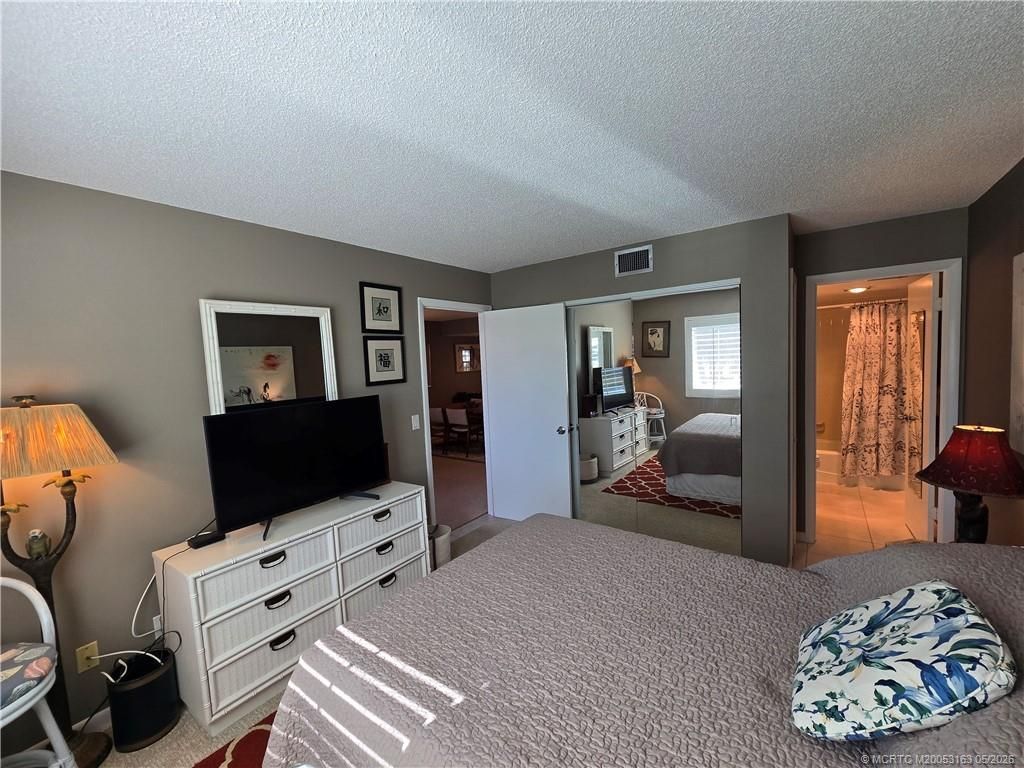 5564 NE Gulfstream Way, Stuart, FL 34996 Photo