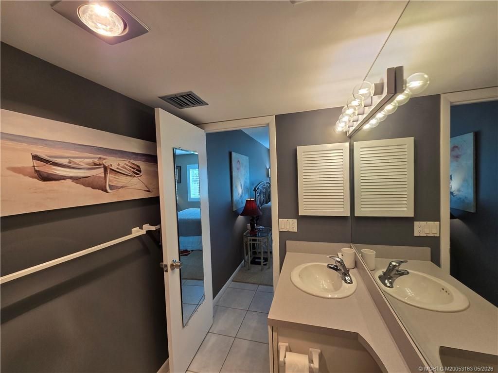 5564 NE Gulfstream Way, Stuart, FL 34996 Photo