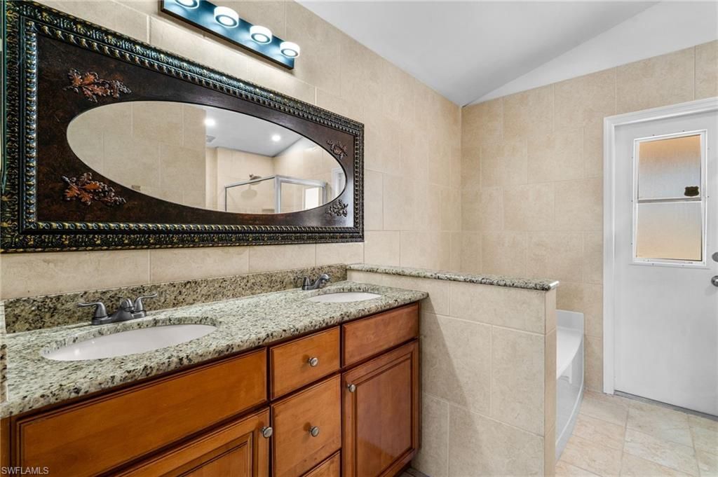 1715 NE 2nd Ave, Cape Coral, FL 33909 Photo