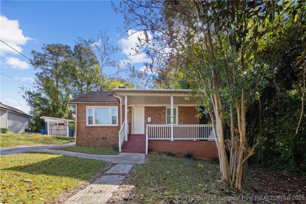 213 Sunset Avenue, Fayetteville, NC 28301 Main Photo