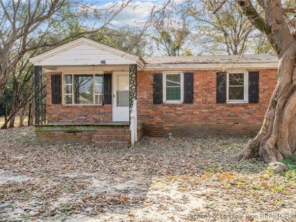 614 Hall Street, Laurinburg, NC 28352