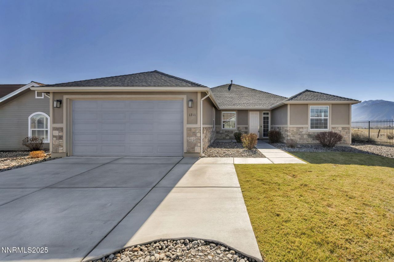 1211 W Cottage Loop, Gardnerville, NV 89460 Photo