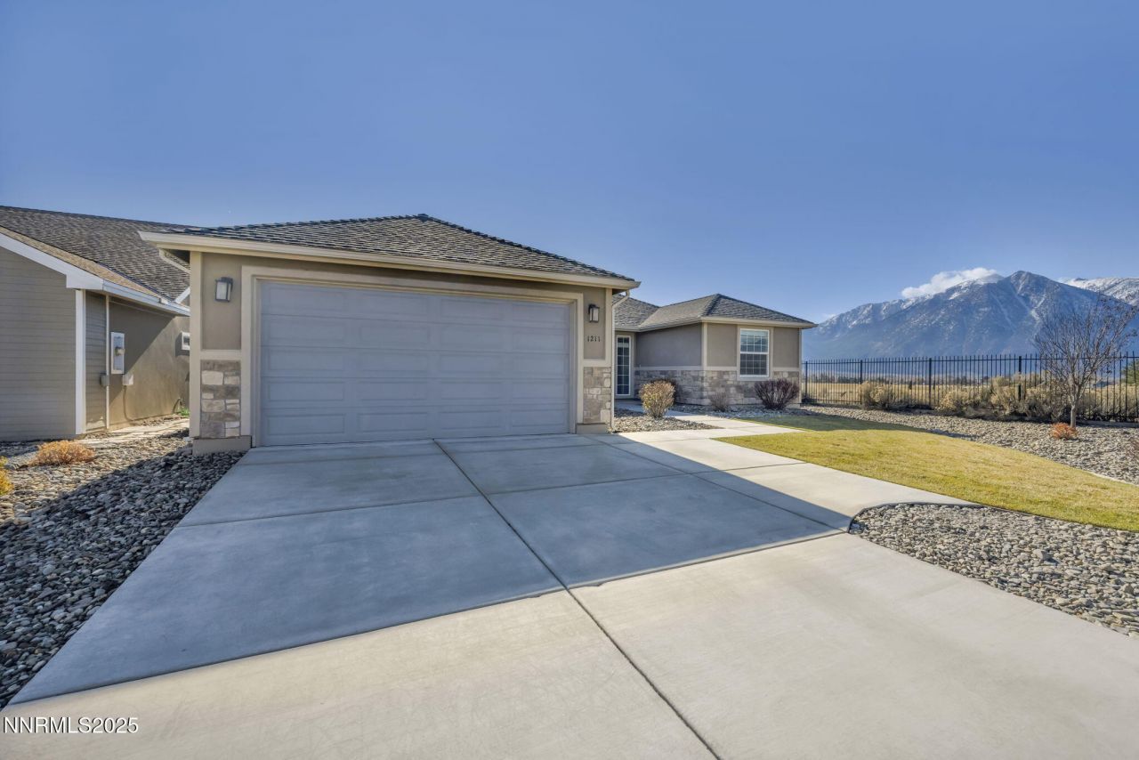 1211 W Cottage Loop, Gardnerville, NV 89460 Photo