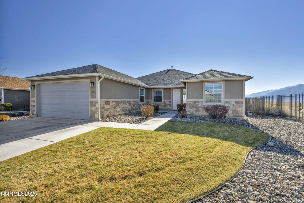 1211 W Cottage Loop, Gardnerville, NV 89460 Photo