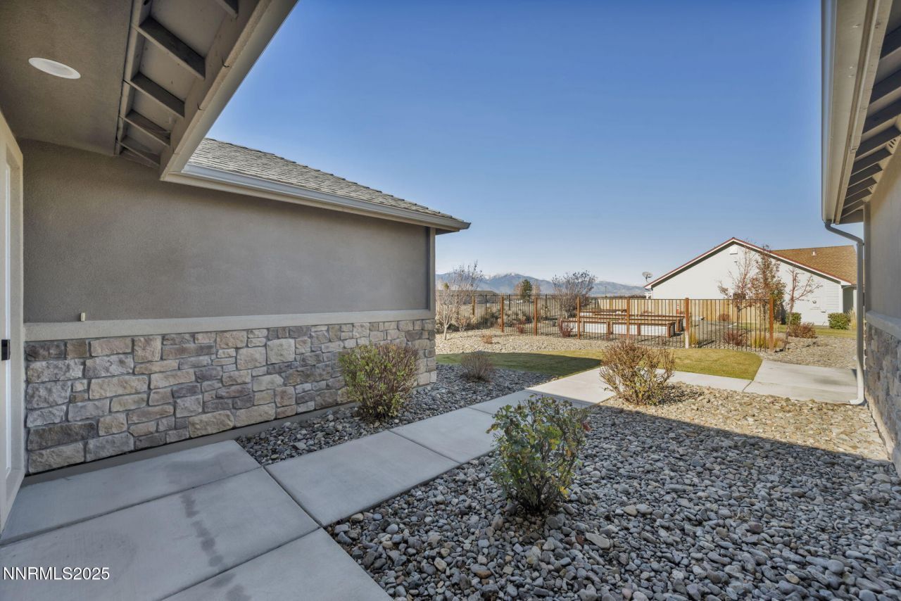 1211 W Cottage Loop, Gardnerville, NV 89460 Photo