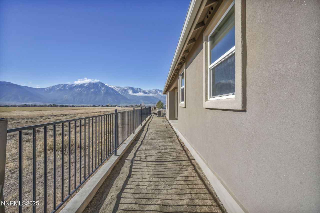 1211 W Cottage Loop, Gardnerville, NV 89460 Photo