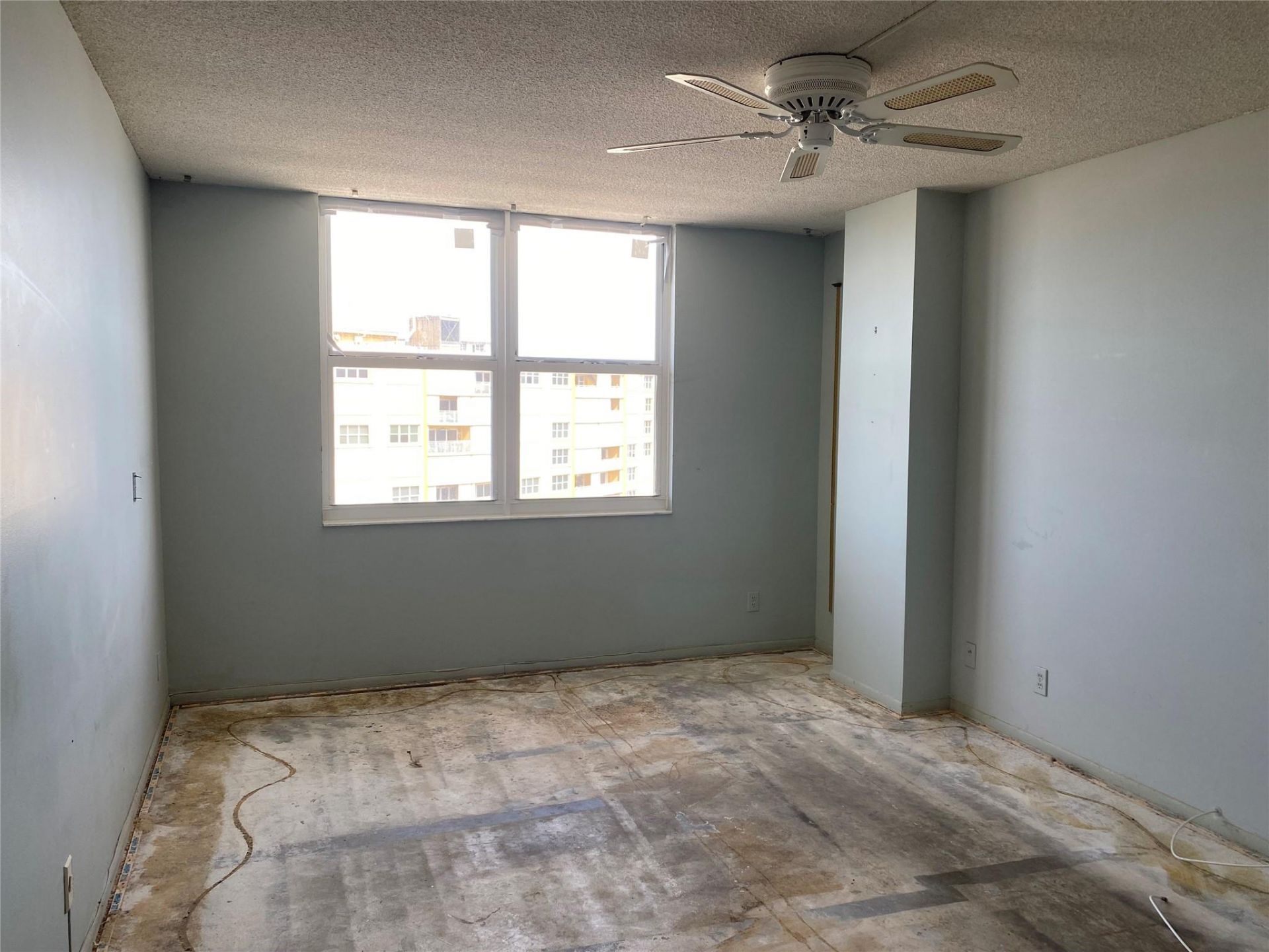 305 N Pompano Beach Boulevard, Unit 1511, Pompano Beach, FL 33062 Photo