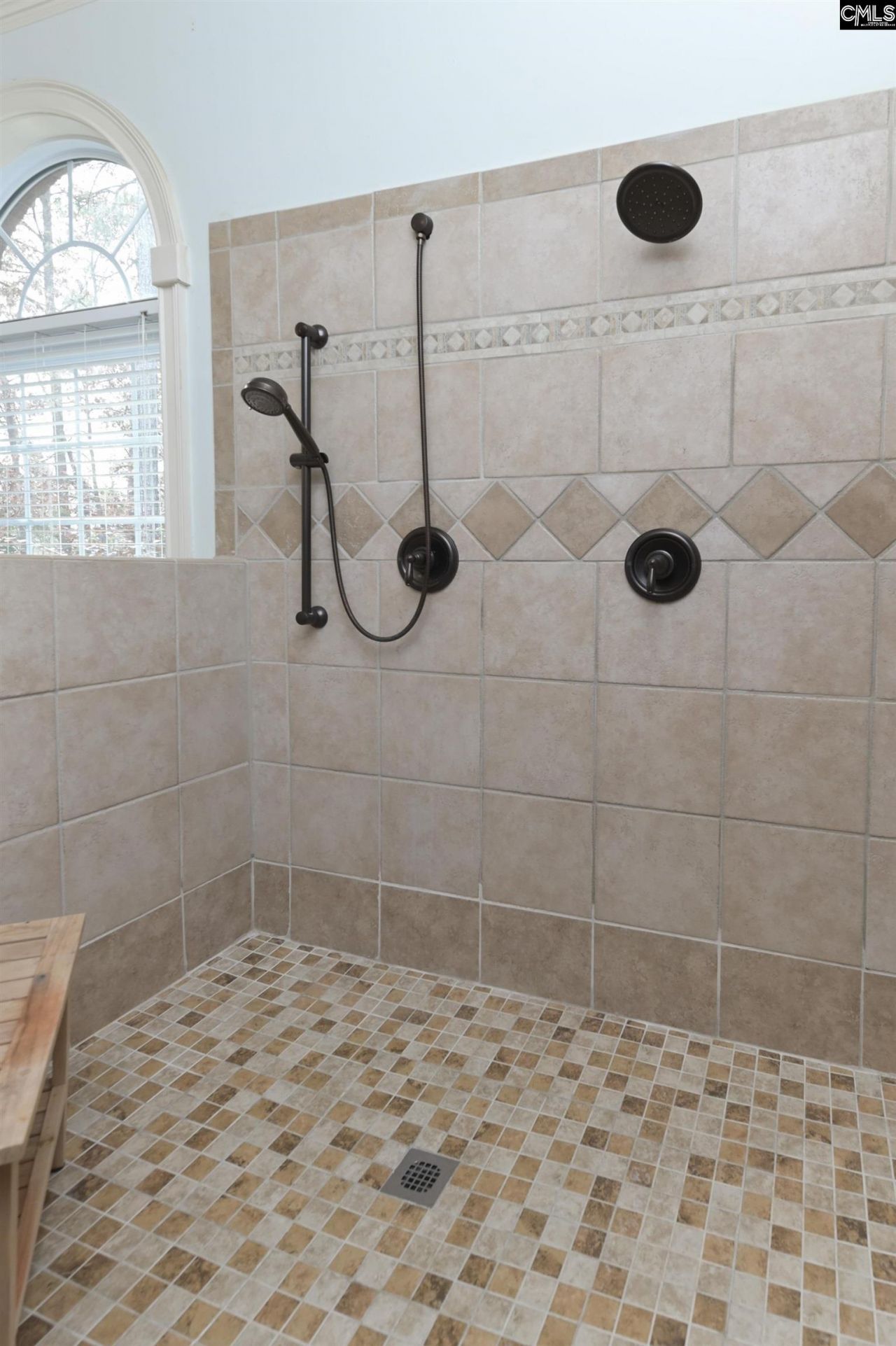 211 Cutters Cove Court  Photo 34