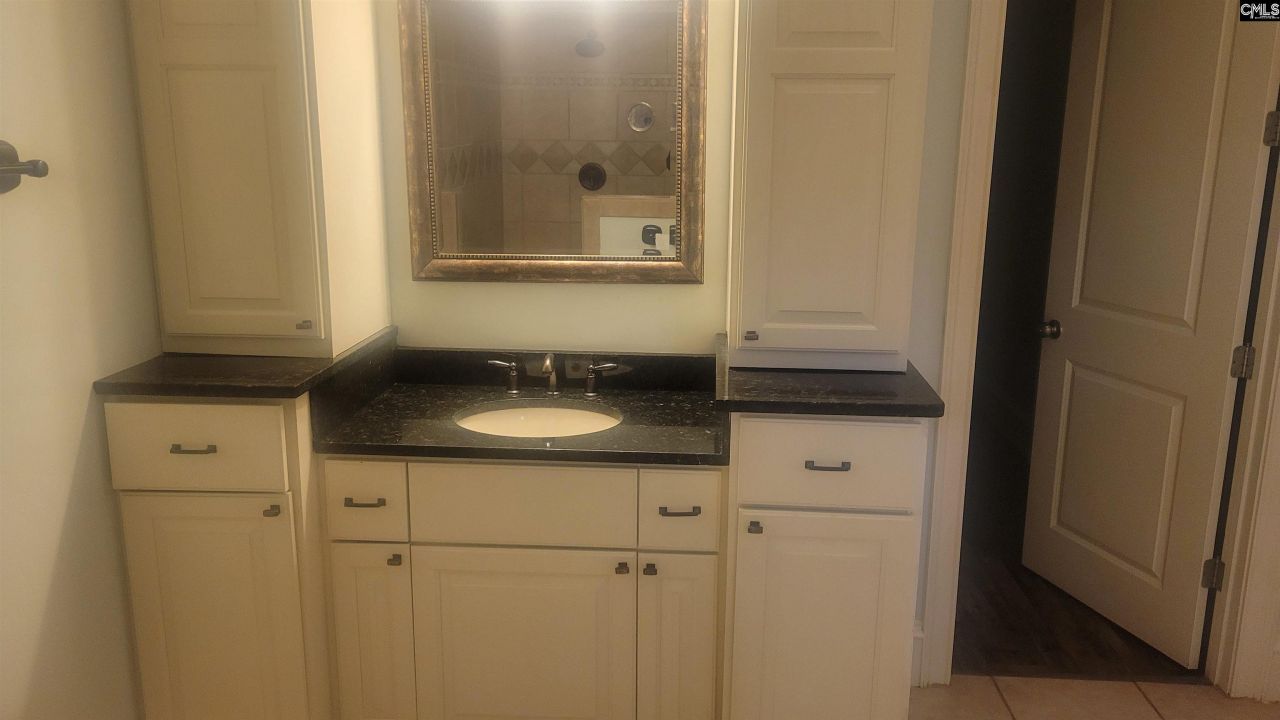 211 Cutters Cove Court  Photo 35