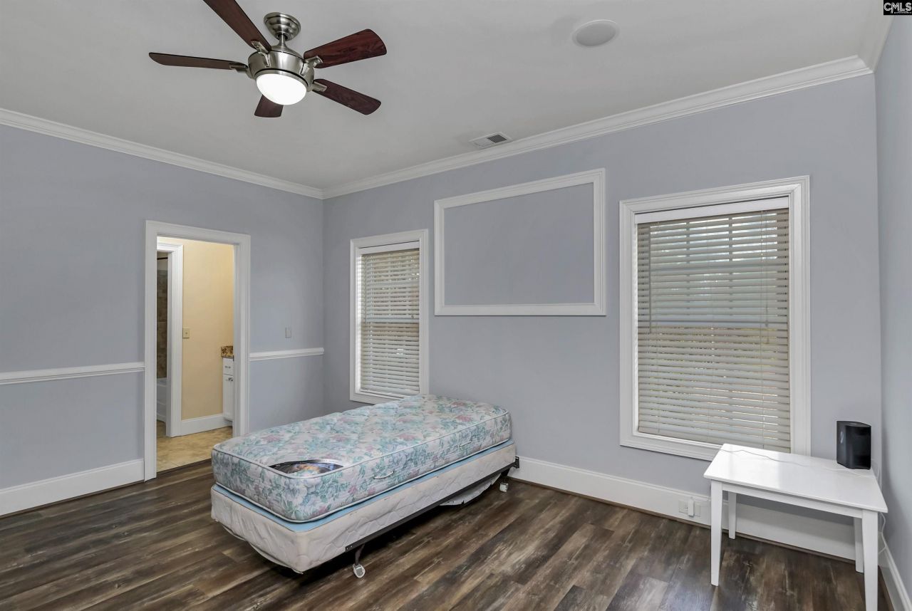 211 Cutters Cove Court  Photo 37