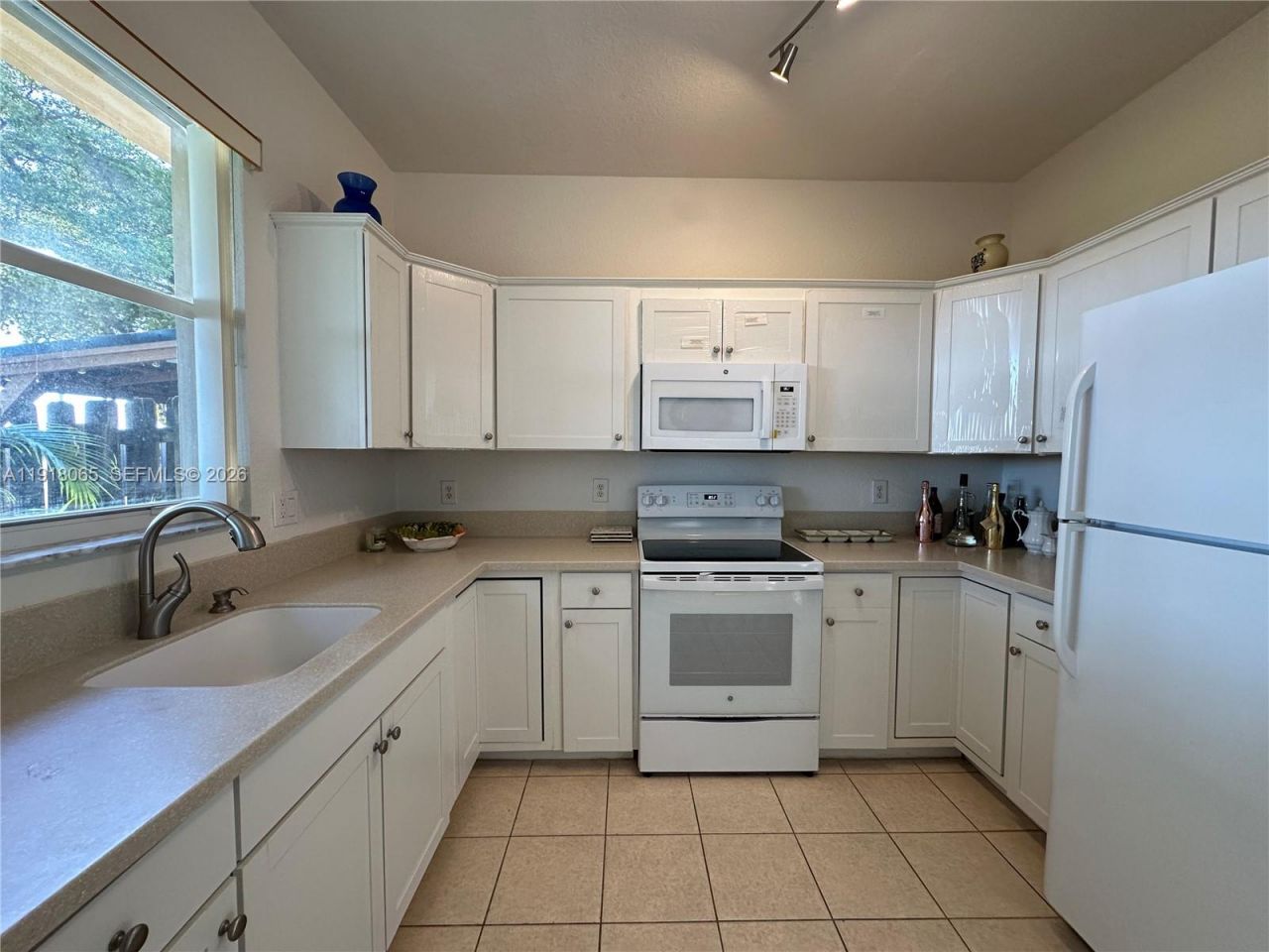 13261 SW 127 Ct, Miami, FL 33186 Photo