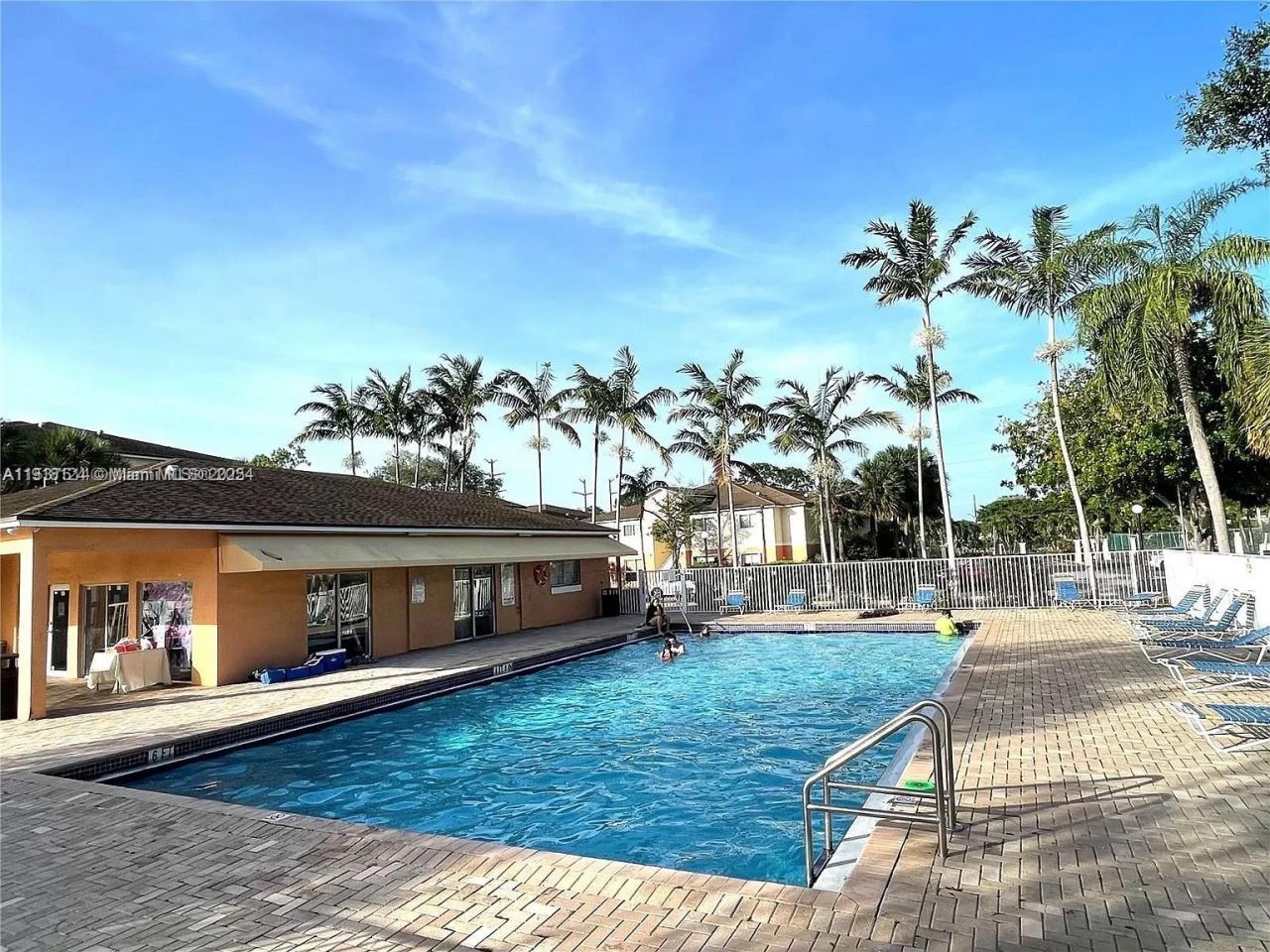 3690 N 56th Ave, Unit 916, Hollywood, FL 33021 Photo