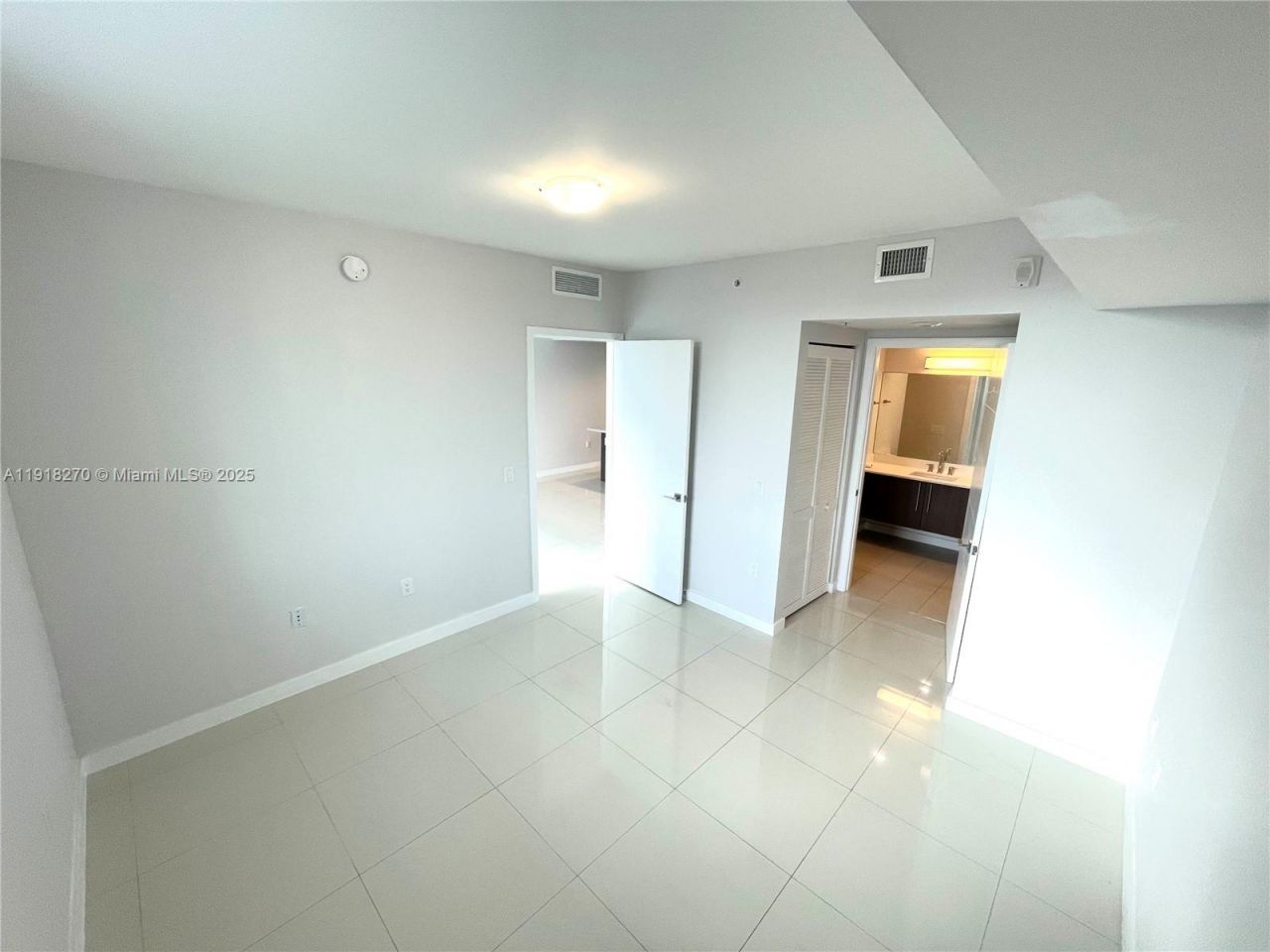 7875 NW 107th Ave, Unit 514, Doral, FL 33178 Photo