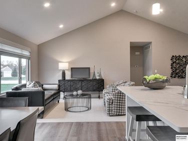 20056 Piney Creek Drive, Elkhorn, NE 68022