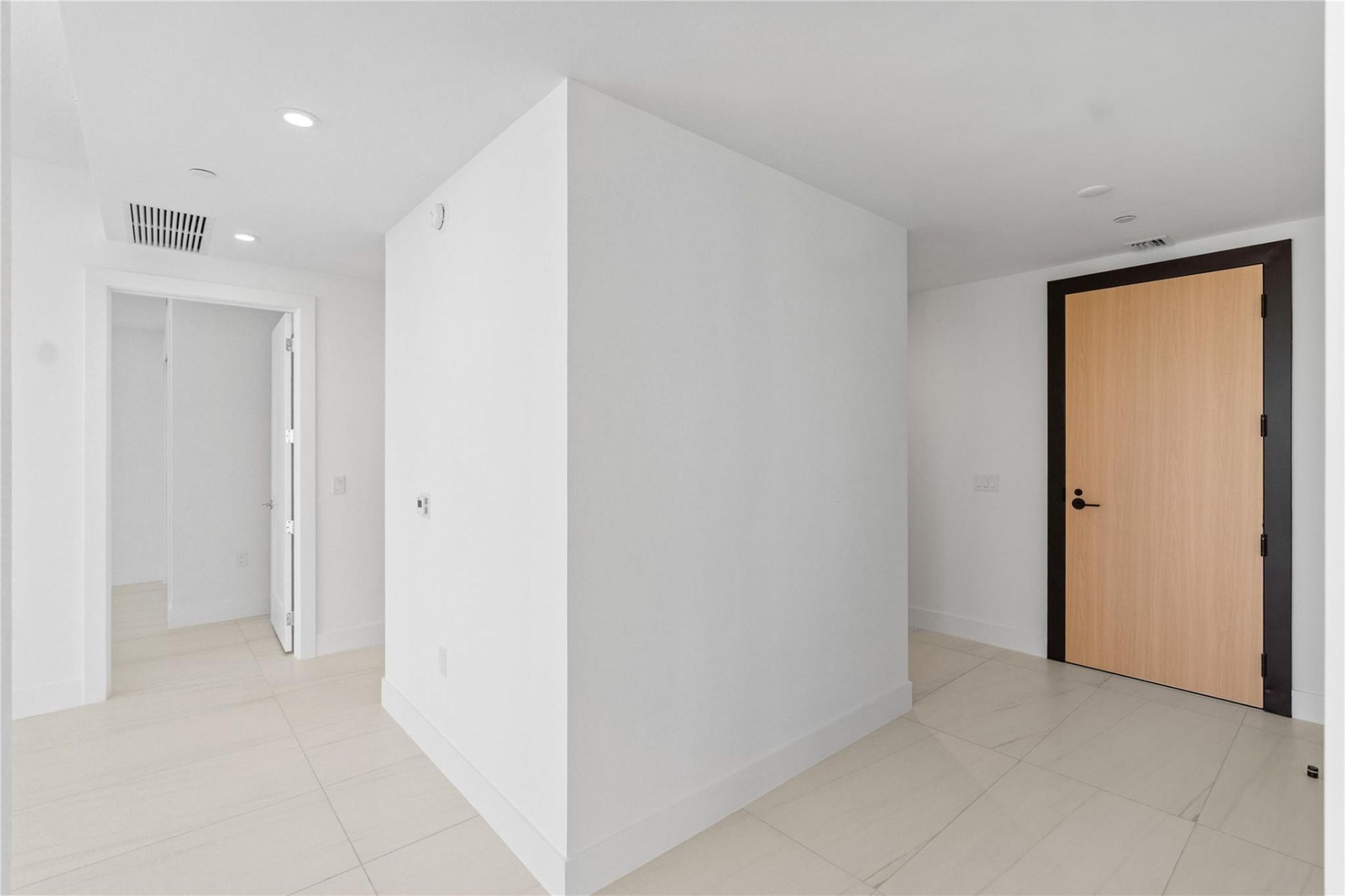 151 N Seabreeze Boulevard, Unit 1103-E, Fort Lauderdale, FL 33304 Photo