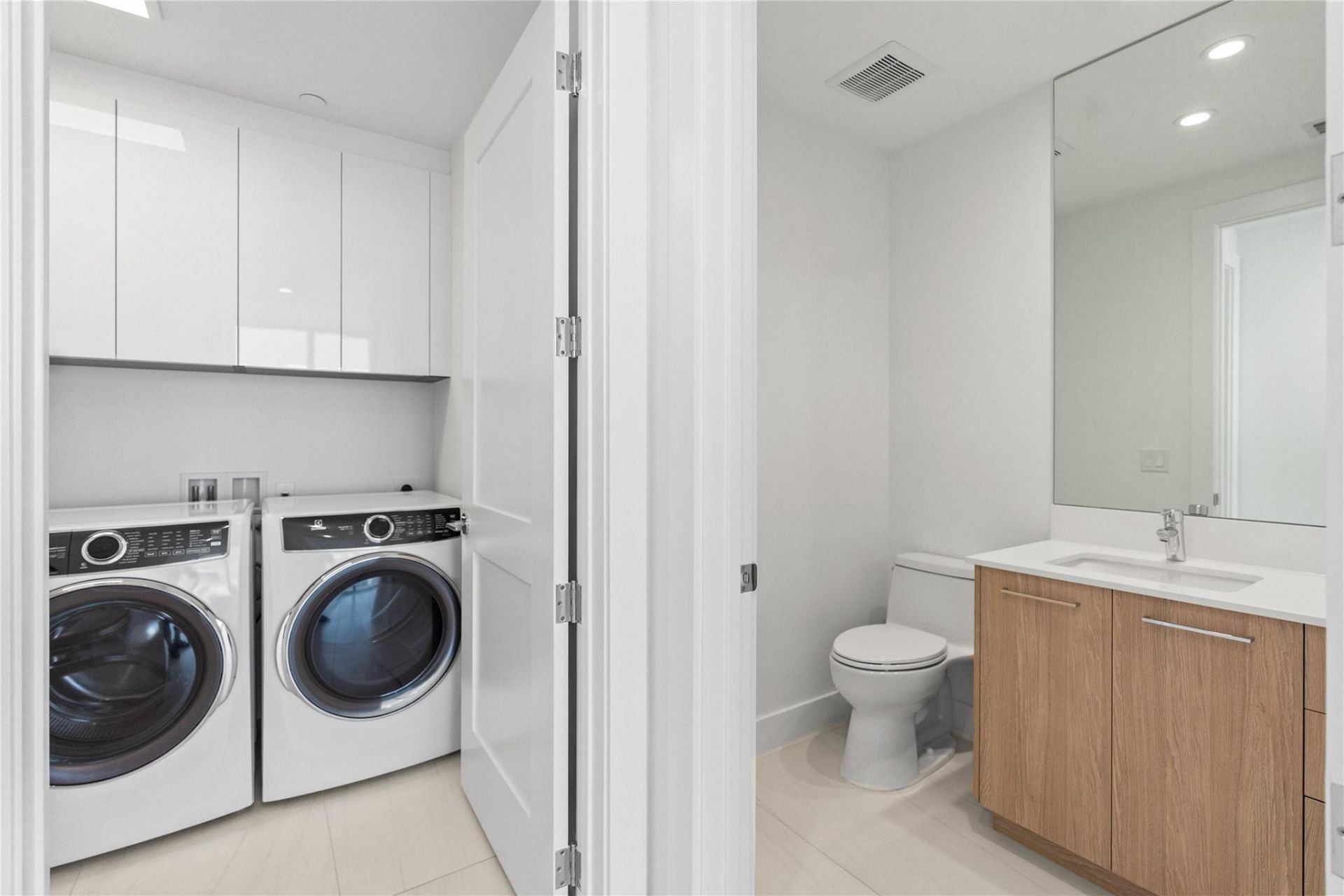 151 N Seabreeze Boulevard, Unit 1103-E, Fort Lauderdale, FL 33304 Photo