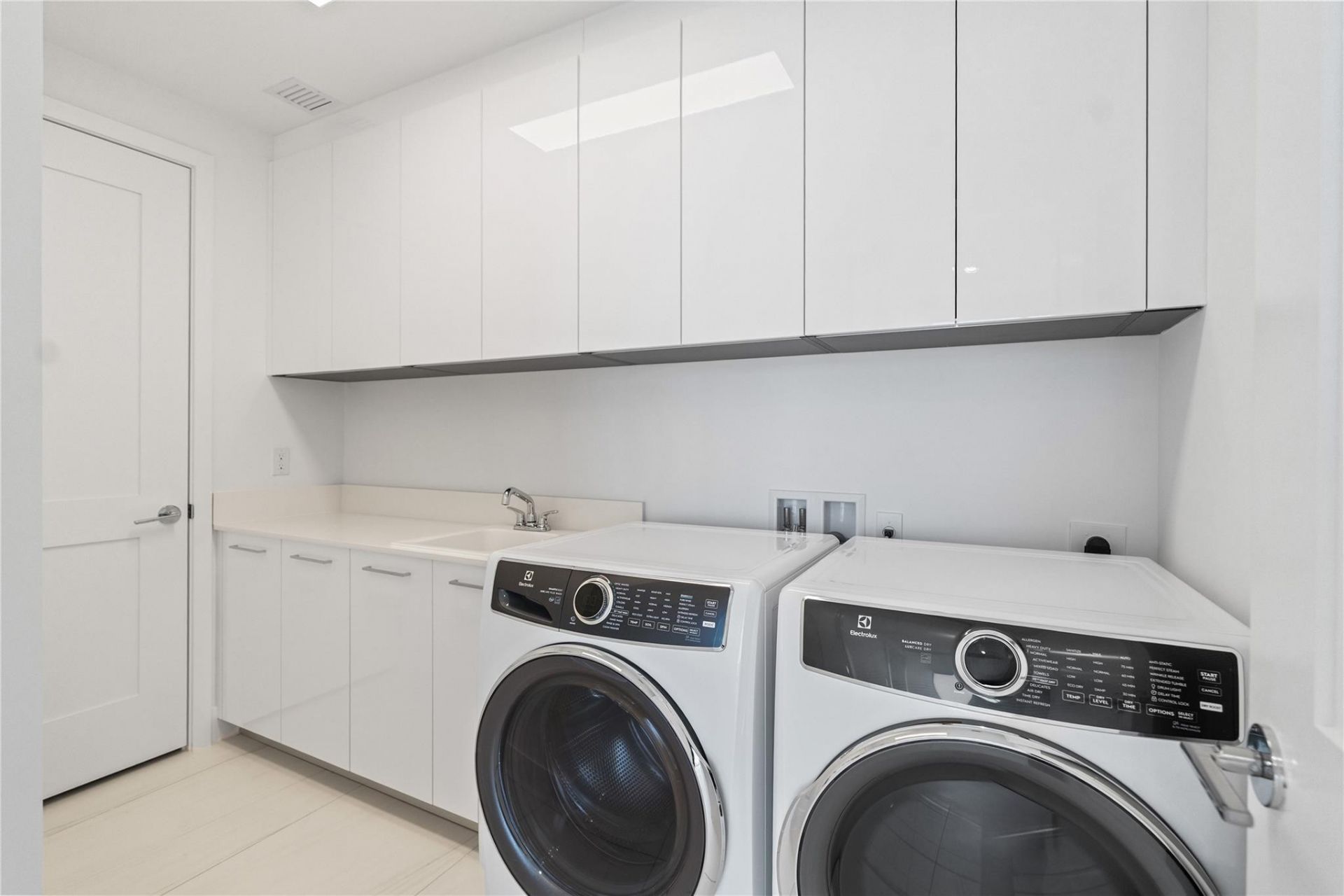 151 N Seabreeze Boulevard, Unit 1103-E, Fort Lauderdale, FL 33304 Photo