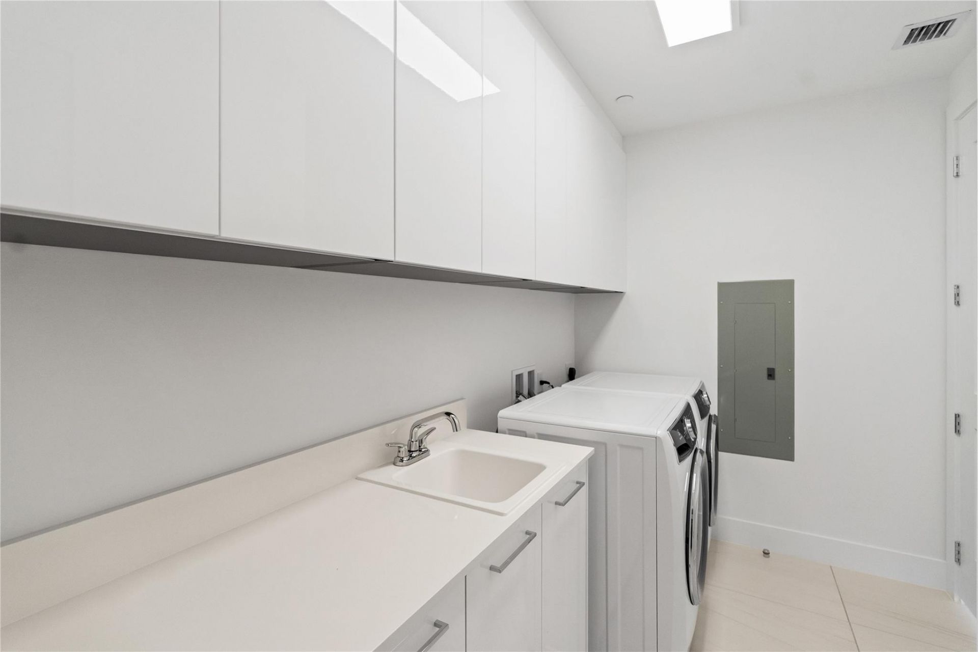 151 N Seabreeze Boulevard, Unit 1103-E, Fort Lauderdale, FL 33304 Photo