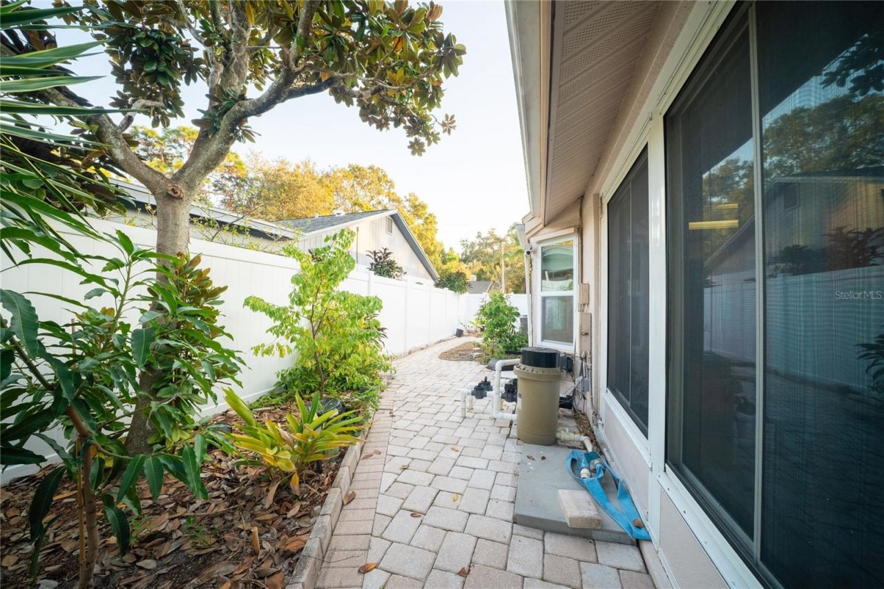 2913 Longbrooke Way, Clearwater, FL 33760 Photo