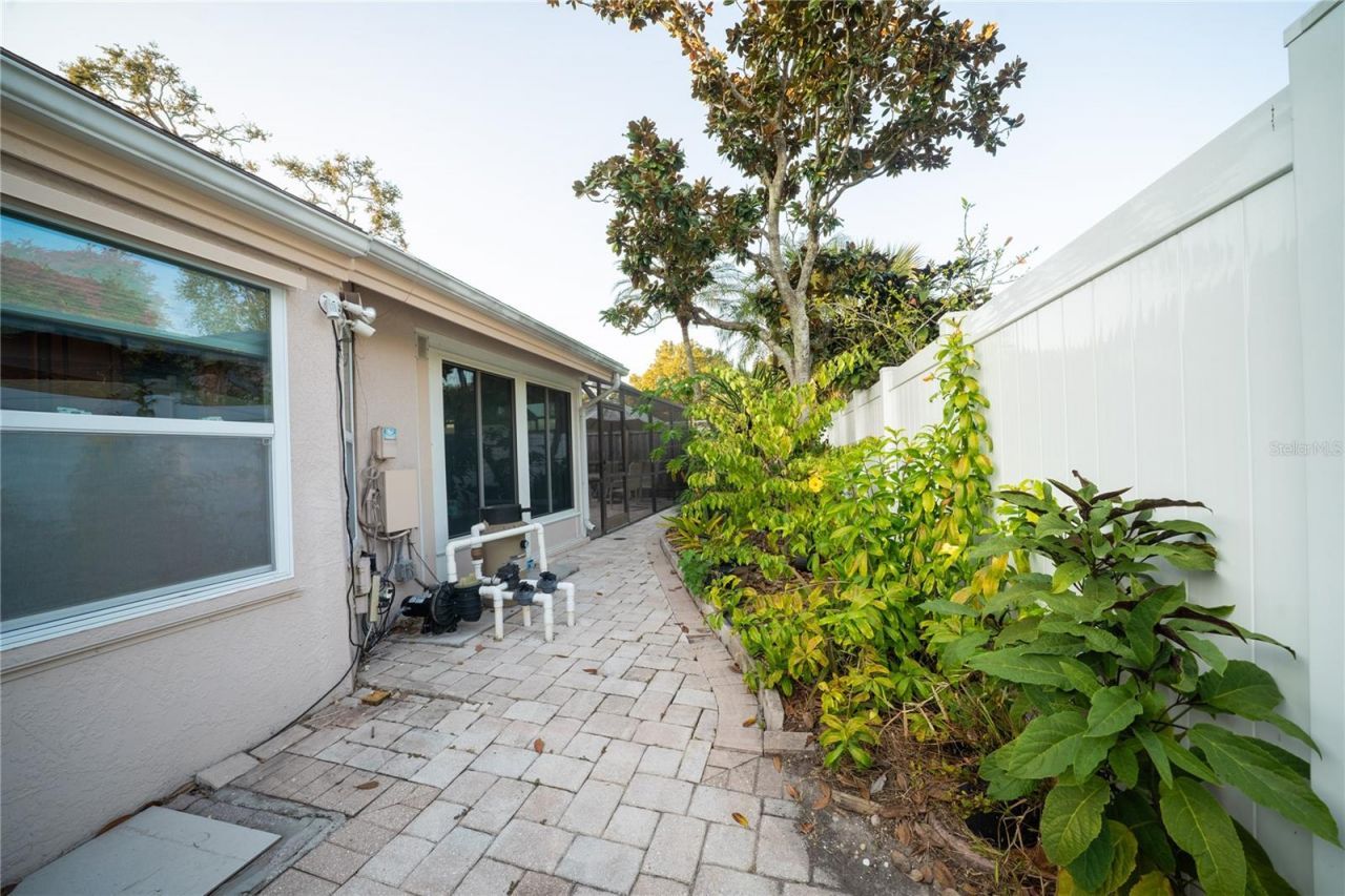 2913 Longbrooke Way, Clearwater, FL 33760 Photo