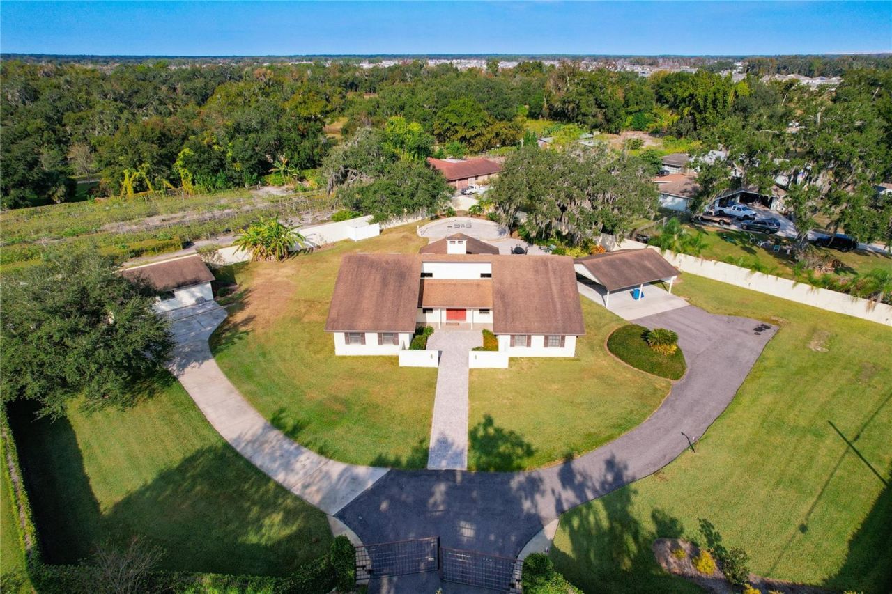 2780 E Sam Allen Road, Plant City, FL 33565 Main Photo
