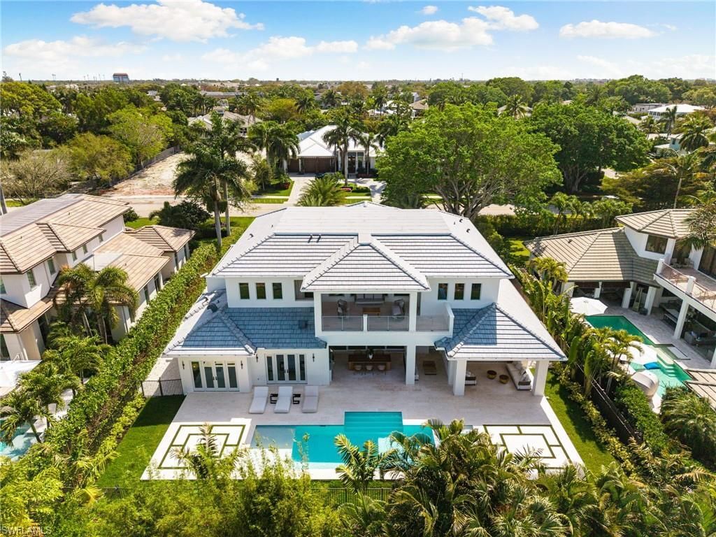 1985 Crayton Rd, Naples, FL 34102 Photo