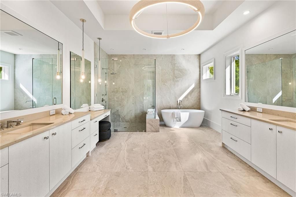 1985 Crayton Rd, Naples, FL 34102 Photo