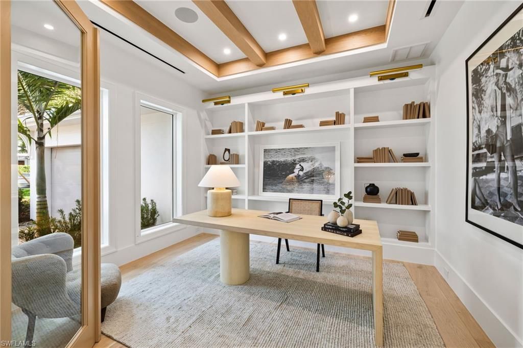 1985 Crayton Rd, Naples, FL 34102 Photo