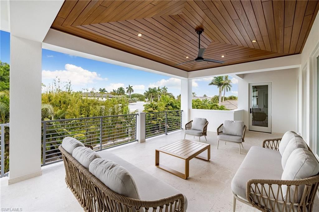 1985 Crayton Rd, Naples, FL 34102 Photo